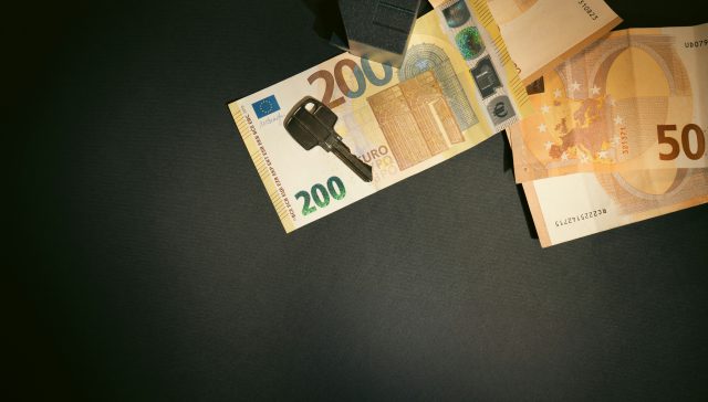 jakub-zerdzicki-j3gs2pSzR4I-unsplash